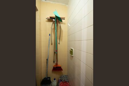 Casa à venda com 380m², 4 quartos e 7 vagasBanheiro 2