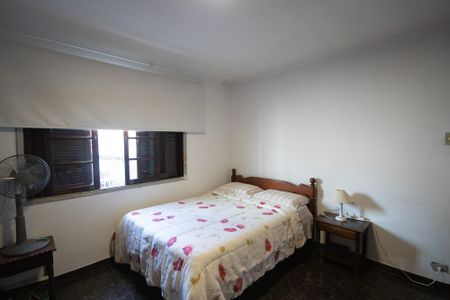 Casa à venda com 380m², 4 quartos e 7 vagasQuarto 1