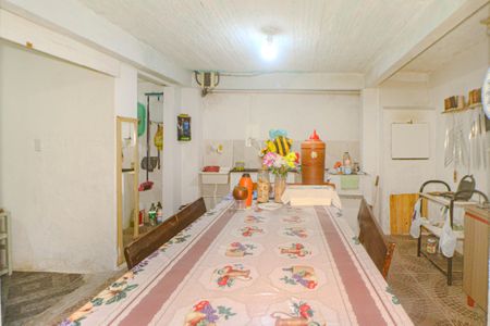 Casa à venda com 360m², 5 quartos e 2 vagas Casa à venda com 360m², 5 quartos e 2 vagasSala