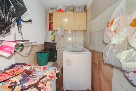 Casa à venda com 360m², 5 quartos e 2 vagas Casa à venda com 360m², 5 quartos e 2 vagasCozinha e Área de Serviço