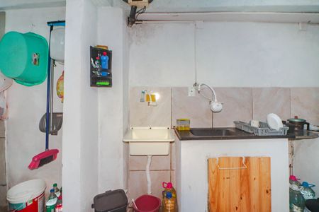 Casa à venda com 360m², 5 quartos e 2 vagas Casa à venda com 360m², 5 quartos e 2 vagasCozinha e Área de Serviço