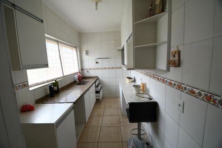Casa para alugar com 400m², 3 quartos e 10 vagasCozinha