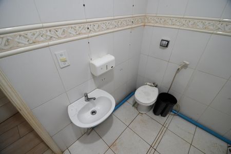 Casa para alugar com 400m², 3 quartos e 10 vagasBanheiro da Suíte