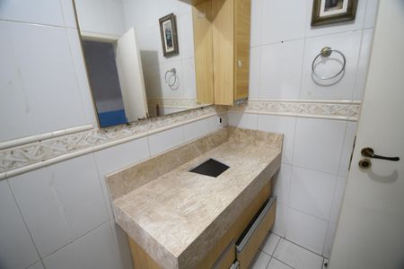 Casa para alugar com 400m², 3 quartos e 10 vagasBanheiro da Suíte