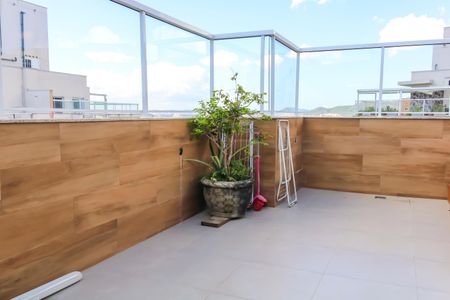 Apartamento à venda com 139m², 3 quartos e 1 vagaTerraço