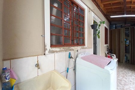 Casa à venda com 110m², 3 quartos e 4 vagas Casa à venda com 110m², 3 quartos e 4 vagasÁrea de Serviço