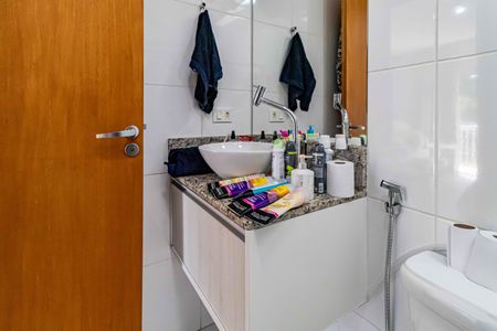 Casa à venda com 160m², 2 quartos e 3 vagasBanheiro da Suíte 2