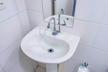 Apartamento para alugar com 48m², 2 quartos e 1 vaga Apartamento para alugar com 48m², 2 quartos e 1 vagaBanheiro