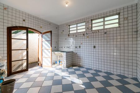 Casa à venda com 295m², 4 quartos e 4 vagasÁrea de Serviço