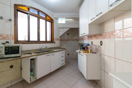Casa à venda com 295m², 4 quartos e 4 vagasCozinha
