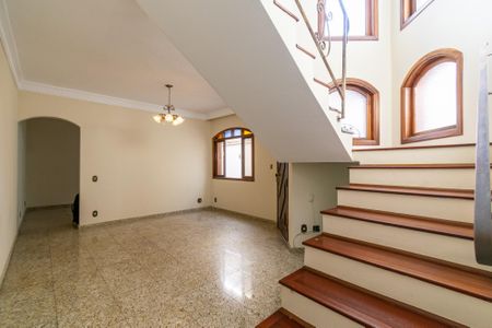 Casa à venda com 295m², 4 quartos e 4 vagasSala