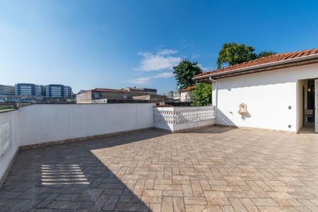 Casa à venda com 295m², 4 quartos e 4 vagasTerraço