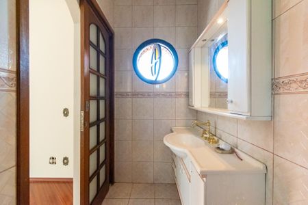 Casa à venda com 295m², 4 quartos e 4 vagasBanheiro da Suíte