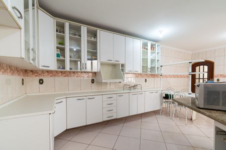 Casa à venda com 295m², 4 quartos e 4 vagasCozinha