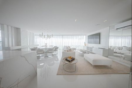 Apartamento à venda com 3 quartos, 200m² em Pinheiros, São Paulo