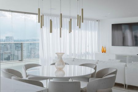 Apartamento à venda com 3 quartos, 200m² em Pinheiros, São Paulo