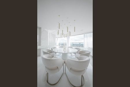 Apartamento à venda com 3 quartos, 200m² em Pinheiros, São Paulo