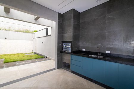 Casa à venda com 170m², 3 quartos e 4 vagasÁrea Gourmet
