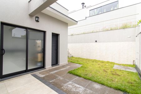 Casa à venda com 170m², 3 quartos e 4 vagasQuintal