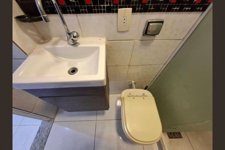 Apartamento para alugar com 30m², 1 quarto e sem vagaBanheiro 