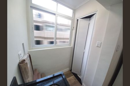 Apartamento para alugar com 76m², 2 quartos e sem vaga Apartamento para alugar com 76m², 2 quartos e sem vagaCozinha e Área de Serviço