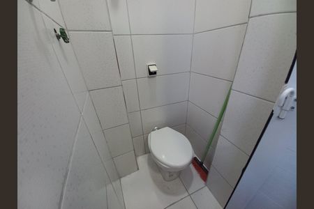 Apartamento para alugar com 76m², 2 quartos e sem vaga Apartamento para alugar com 76m², 2 quartos e sem vagaBanheiro 2