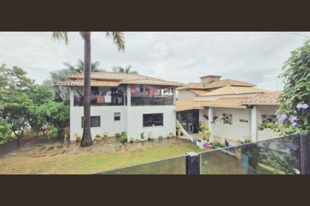 Casa à venda com 1000m², 5 quartos e 3 vagasQuintal