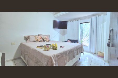 Casa à venda com 1000m², 5 quartos e 3 vagasQuarto 4