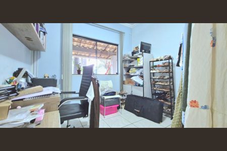 Casa à venda com 1000m², 5 quartos e 3 vagasQuarto 1