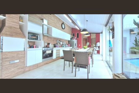 Casa à venda com 1000m², 5 quartos e 3 vagasCozinha e Área gourmet