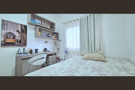 Casa à venda com 1000m², 5 quartos e 3 vagasQuarto 2