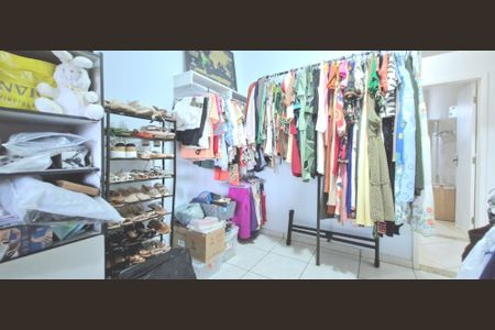 Casa à venda com 1000m², 5 quartos e 3 vagasQuarto 1