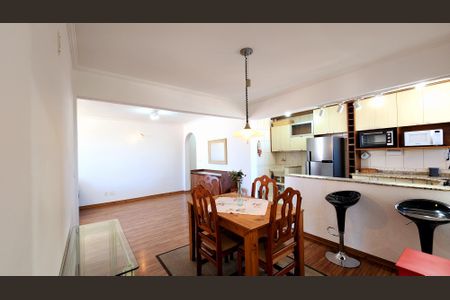 Apartamento para alugar com 93m², 3 quartos e 1 vaga Apartamento para alugar com 93m², 3 quartos e 1 vagaSala