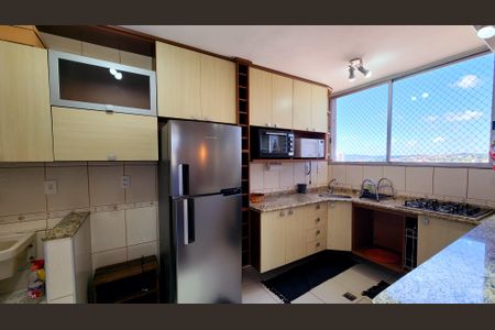 Apartamento para alugar com 93m², 3 quartos e 1 vaga Apartamento para alugar com 93m², 3 quartos e 1 vagaCozinha e Área de Serviço