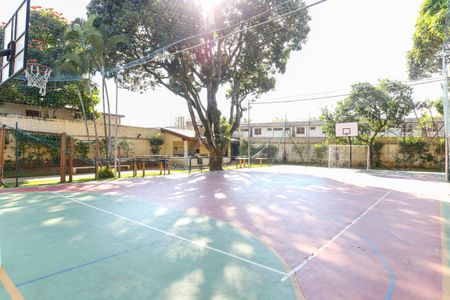 Apartamento para alugar com 76m², 3 quartos e 1 vagaÁrea comum - Quadra