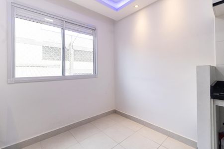 Apartamento para alugar com 33m², 2 quartos e sem vaga Apartamento para alugar com 33m², 2 quartos e sem vagaSala