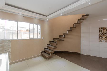 Casa para alugar com 70m², 2 quartos e sem vaga Casa para alugar com 70m², 2 quartos e sem vagaSala