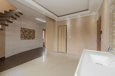 Casa para alugar com 70m², 2 quartos e sem vaga Casa para alugar com 70m², 2 quartos e sem vagaCozinha