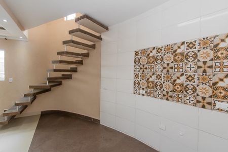 Casa para alugar com 70m², 2 quartos e sem vaga Casa para alugar com 70m², 2 quartos e sem vagaSala