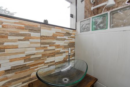 Casa para alugar com 70m², 2 quartos e sem vaga Casa para alugar com 70m², 2 quartos e sem vagaBanheiro