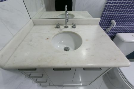 Casa à venda com 600m², 5 quartos e 4 vagasBanheiro 2