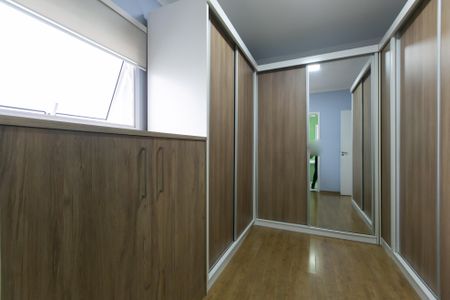 Casa à venda com 600m², 5 quartos e 4 vagasCloset da suíte