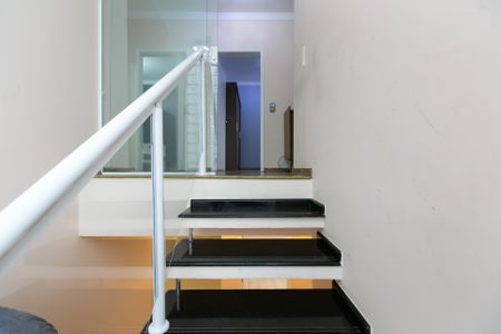 Casa à venda com 600m², 5 quartos e 4 vagasEscada