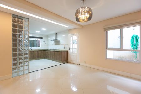 Casa à venda com 600m², 5 quartos e 4 vagasSala de Jantar