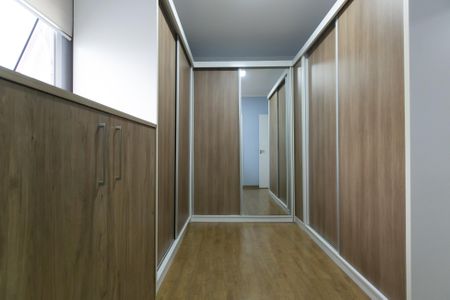 Casa à venda com 600m², 5 quartos e 4 vagasCloset da suíte