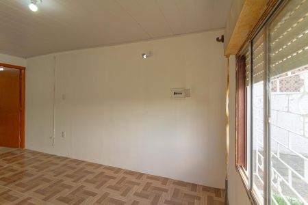 Casa à venda com 110m², 4 quartos e 4 vagas Casa à venda com 110m², 4 quartos e 4 vagasCorredor