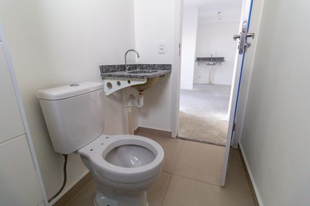 Apartamento à venda com 40m², 2 quartos e sem vaga Apartamento à venda com 40m², 2 quartos e sem vagaBanheiro