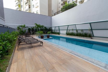 Apartamento à venda com 40m², 2 quartos e sem vaga Apartamento à venda com 40m², 2 quartos e sem vagaÁrea comum - Piscina