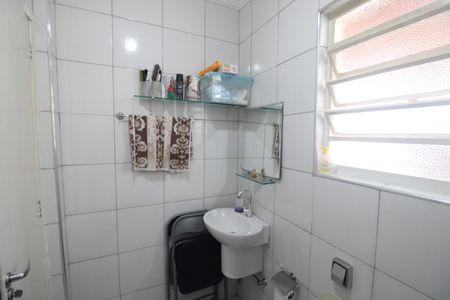 Casa à venda com 163m², 5 quartos e 1 vagaÁrea de Serviço - Banheiro