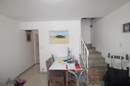 Casa à venda com 163m², 5 quartos e 1 vagaSala